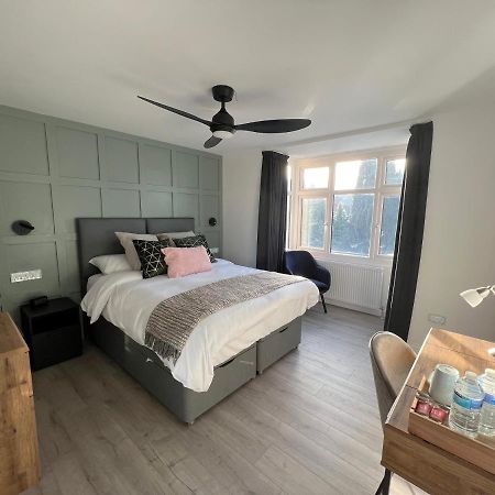 United Home B&B Salford  Dış mekan fotoğraf