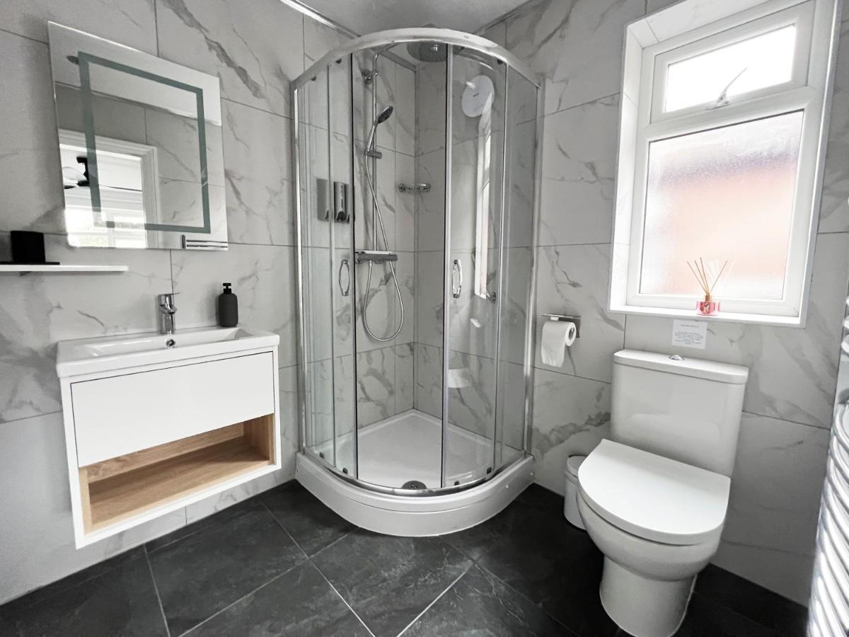 United Home B&B Salford  Dış mekan fotoğraf