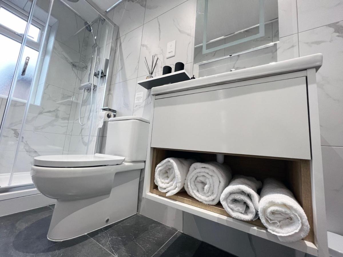 United Home B&B Salford  Dış mekan fotoğraf