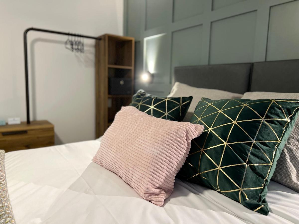 United Home B&B Salford  Dış mekan fotoğraf