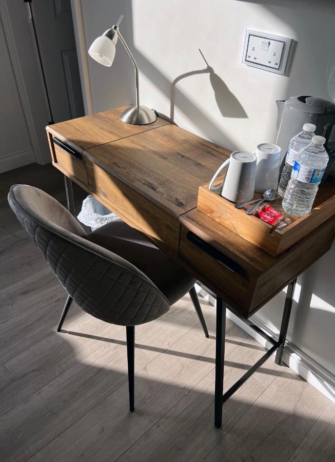 United Home B&B Salford  Dış mekan fotoğraf