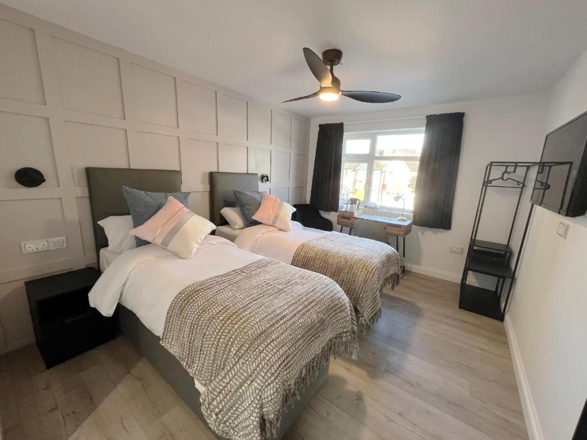 United Home B&B Salford  Dış mekan fotoğraf