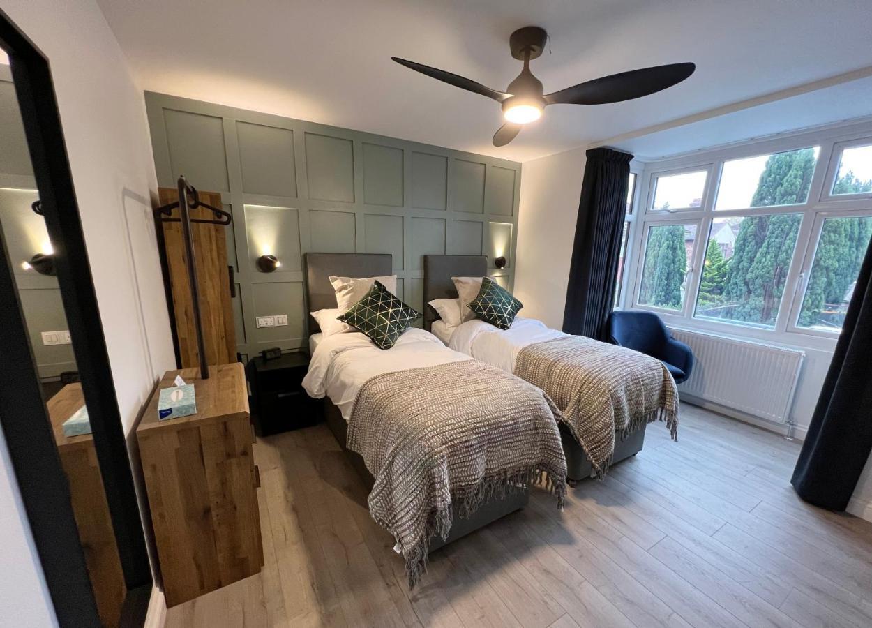 United Home B&B Salford  Dış mekan fotoğraf